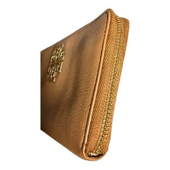 Tory Burch Pebbled Leather Zip Wallet - Picture 6 of 6